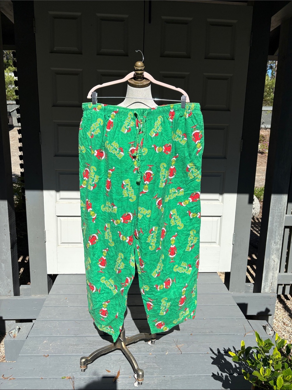Dr. Seuss Green Flannel Grinch Pajama Pants
